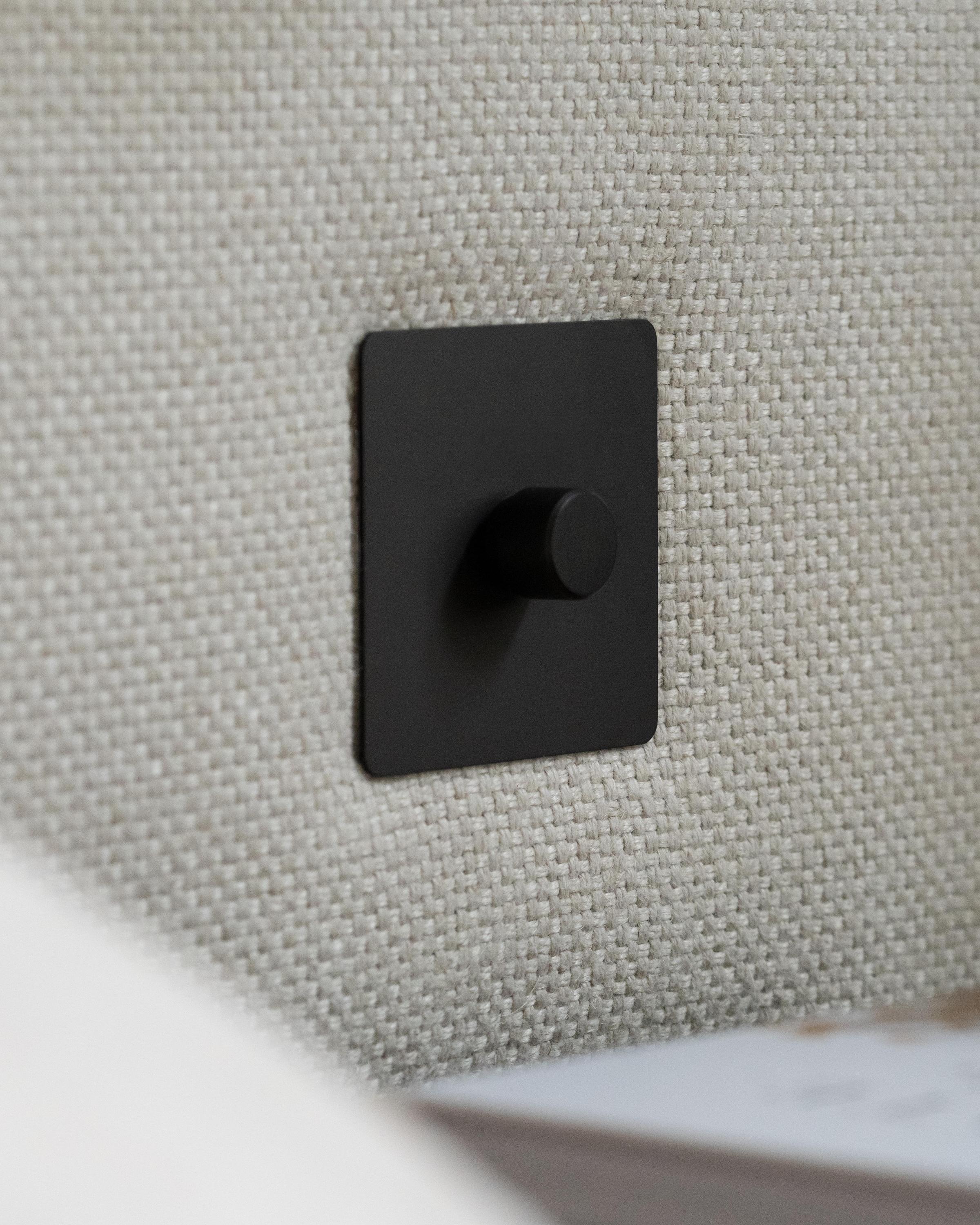 1G Two Way Dimmer Switch - Bronze - Image 4