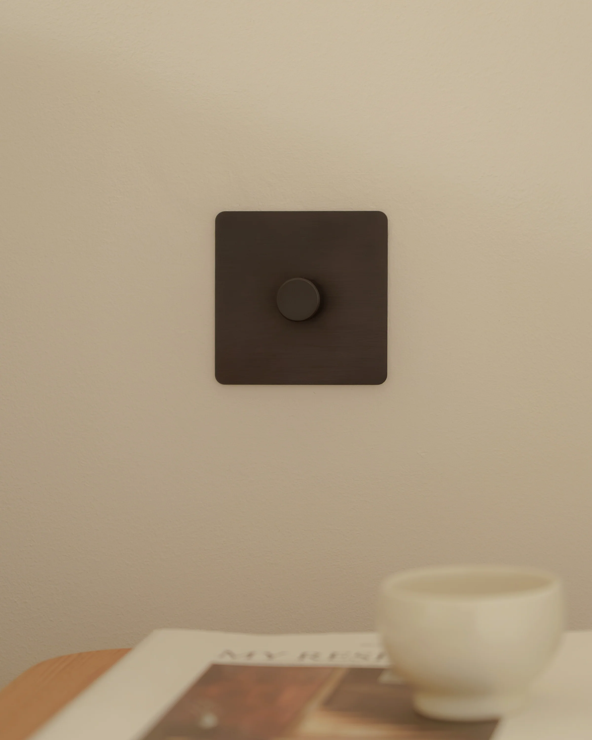 1G Two Way Dimmer Switch - Bronze - Image 5