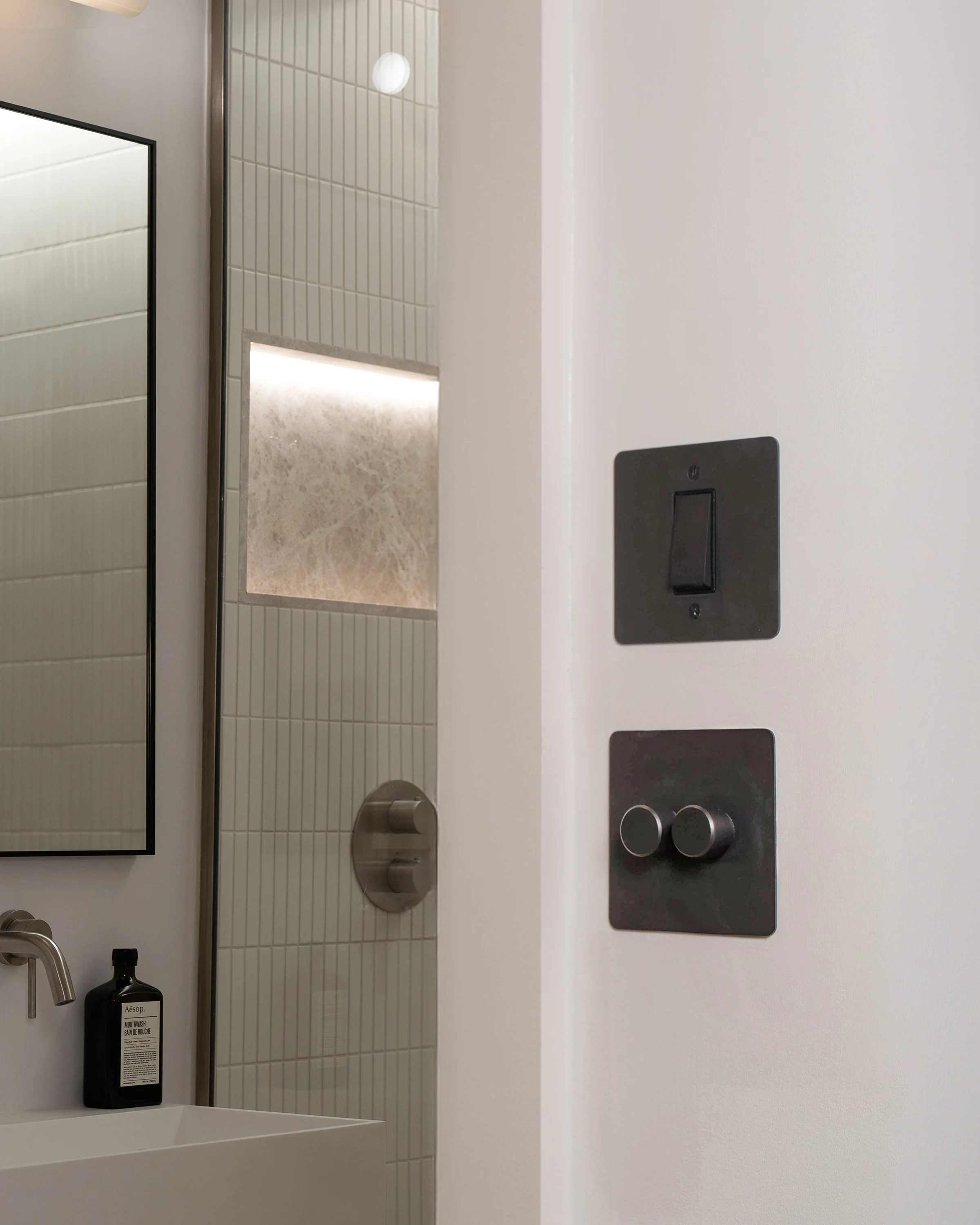 1G Two Way Rocker Switch - Bronze | Black - Image 6