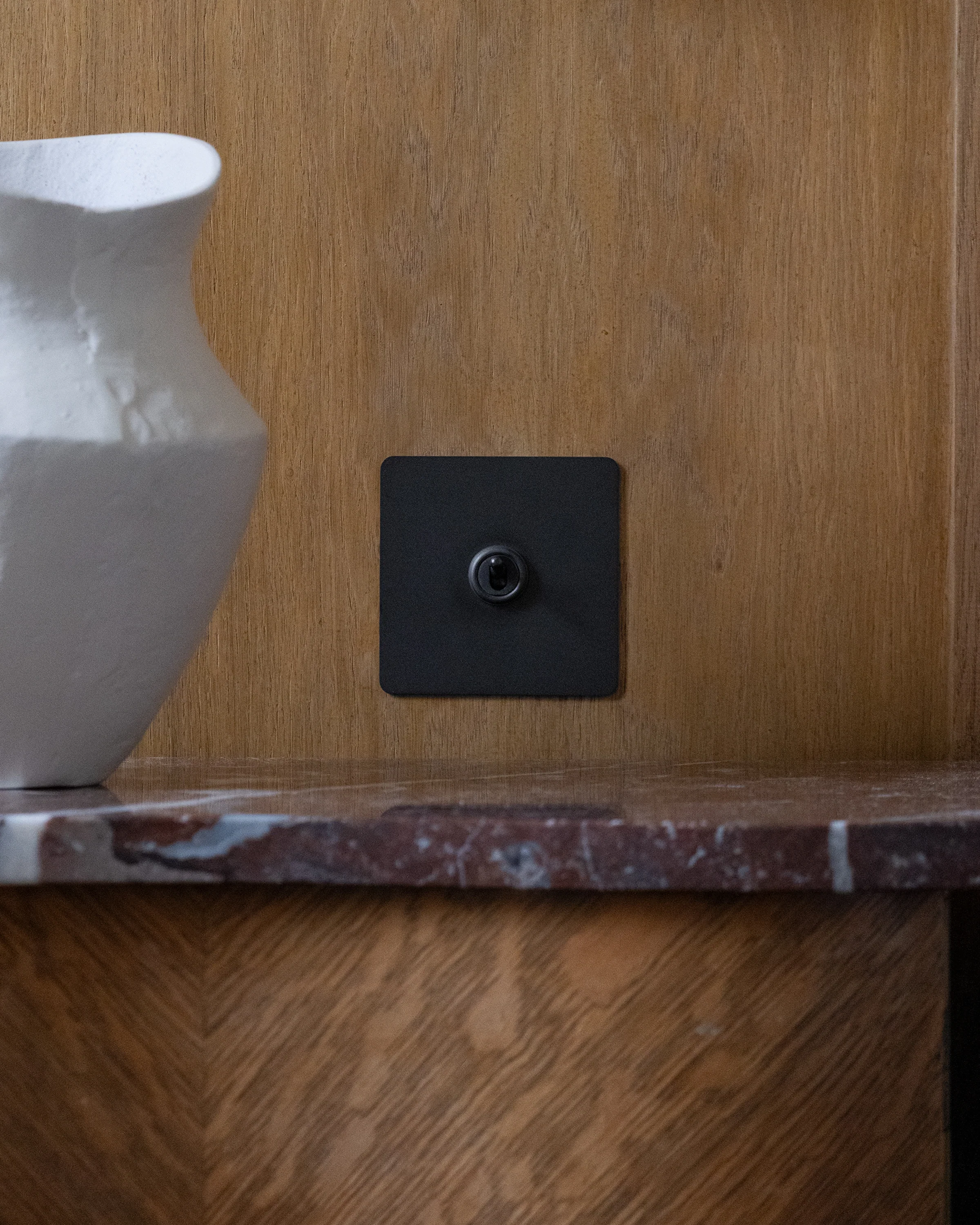 1G Two Way Toggle Switch - Bronze - Image 6