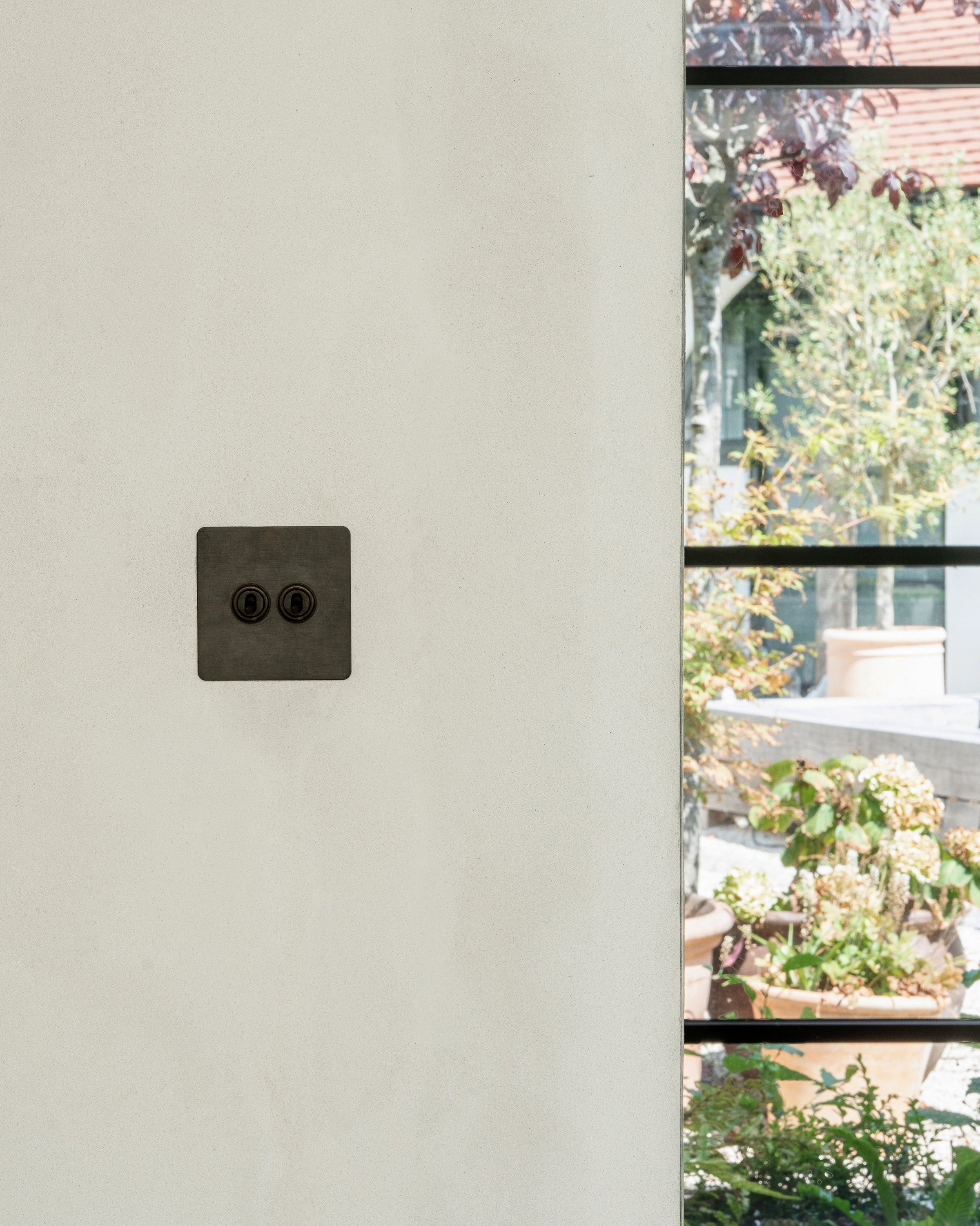 2G Two Way Toggle Switch - Bronze - Image 3