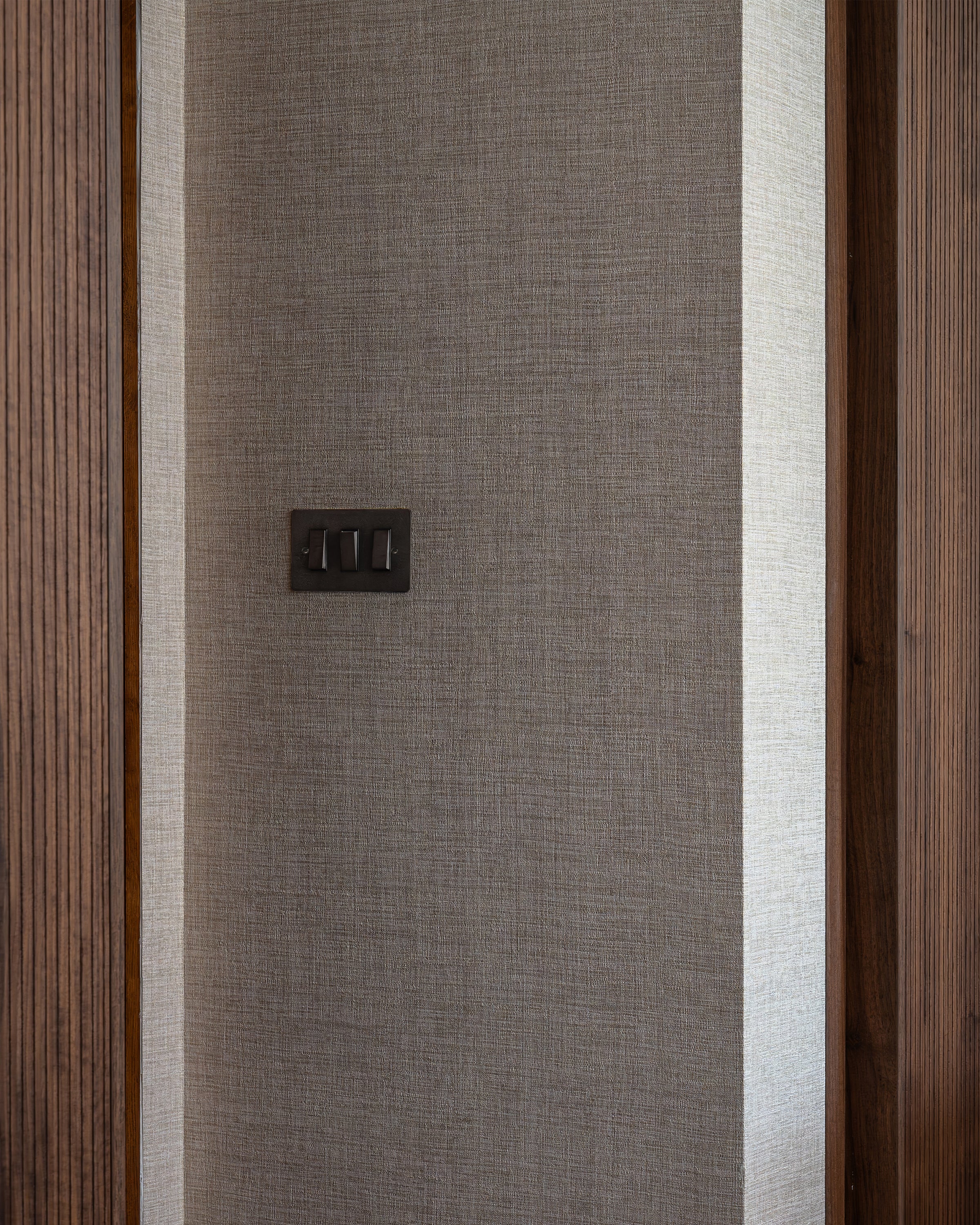 3G Two Way Rocker Switch - Bronze | Black - Image 6