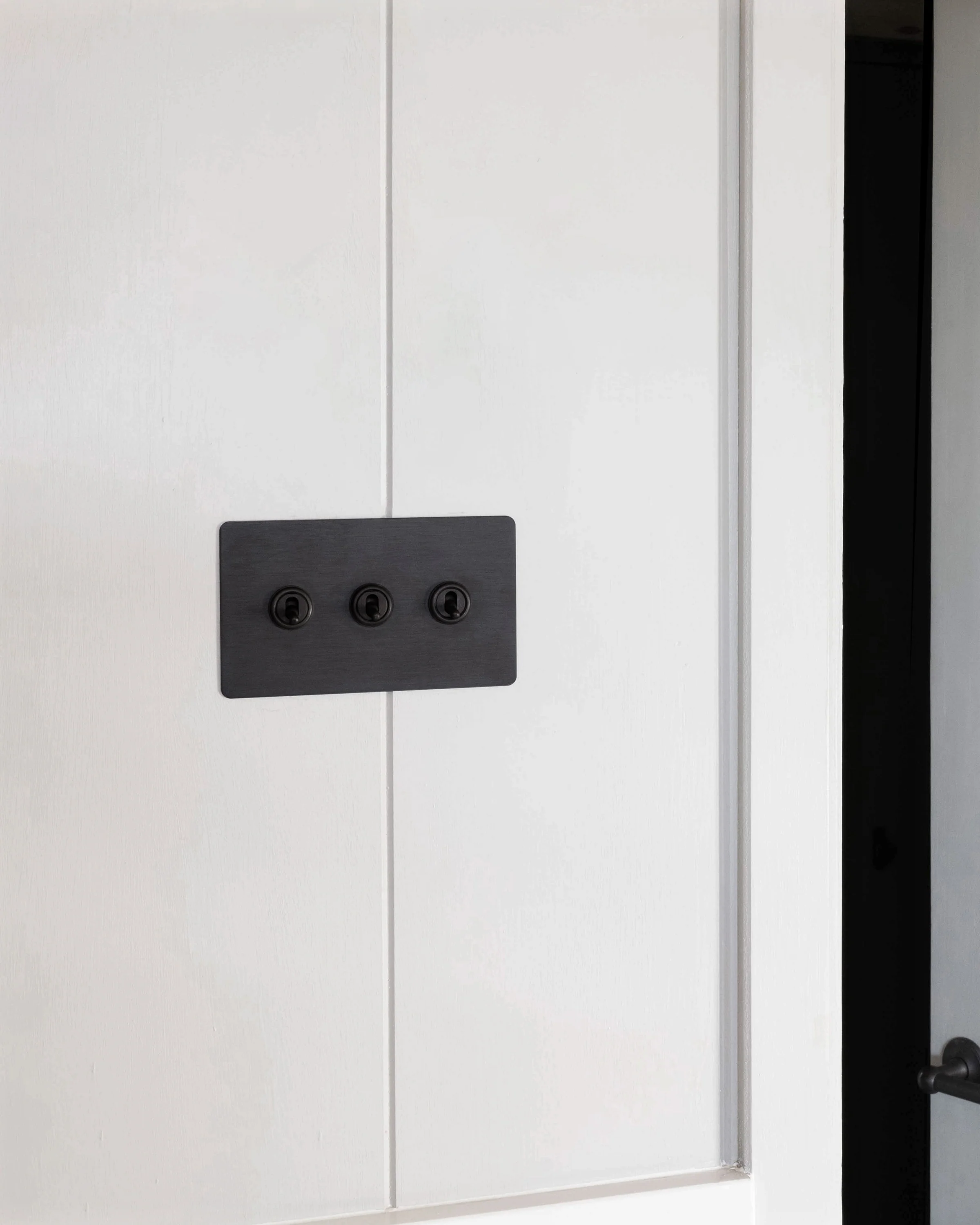 3G Two Way Toggle Switch - Bronze - Image 3
