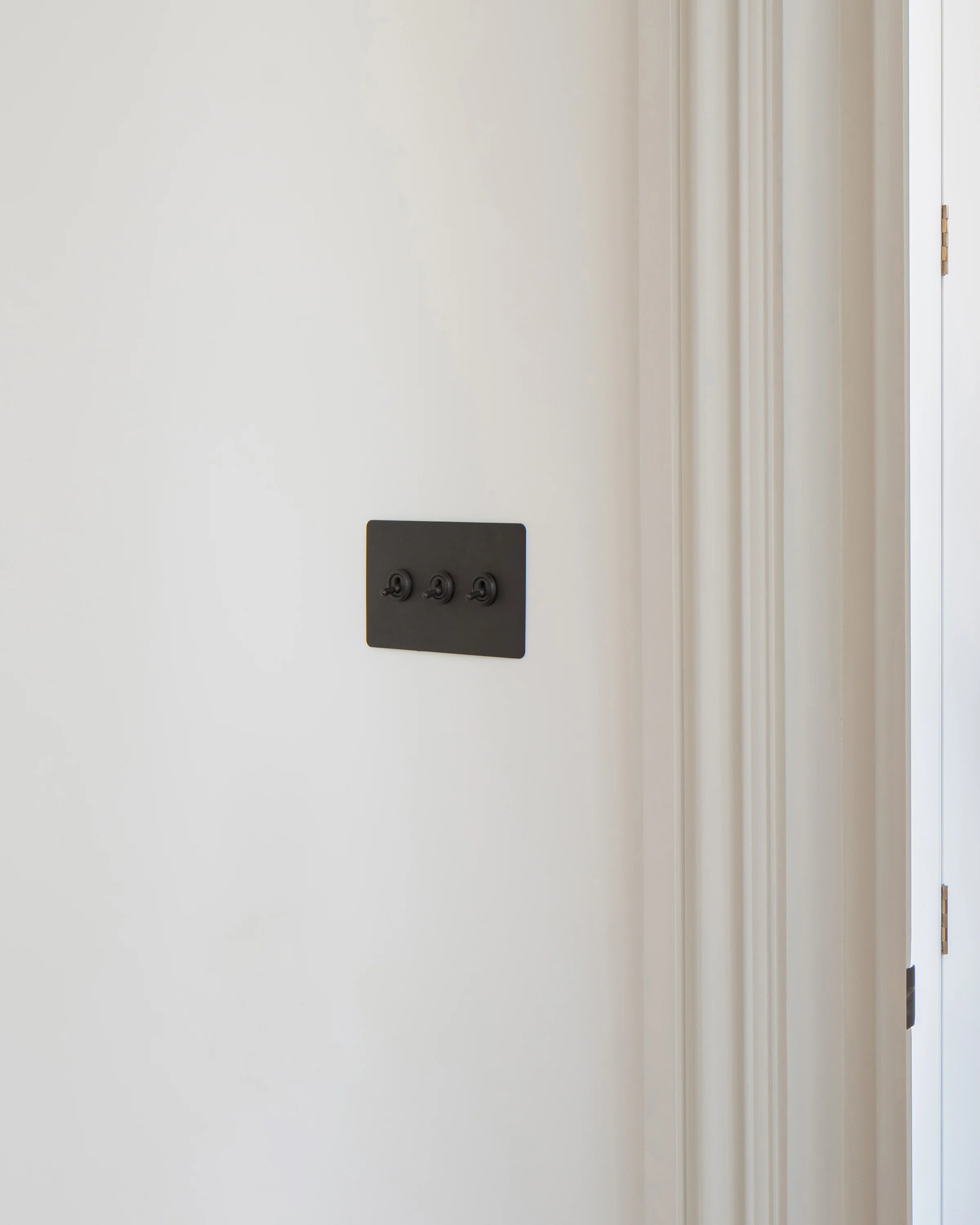 3G Two Way Toggle Switch - Bronze - Image 8