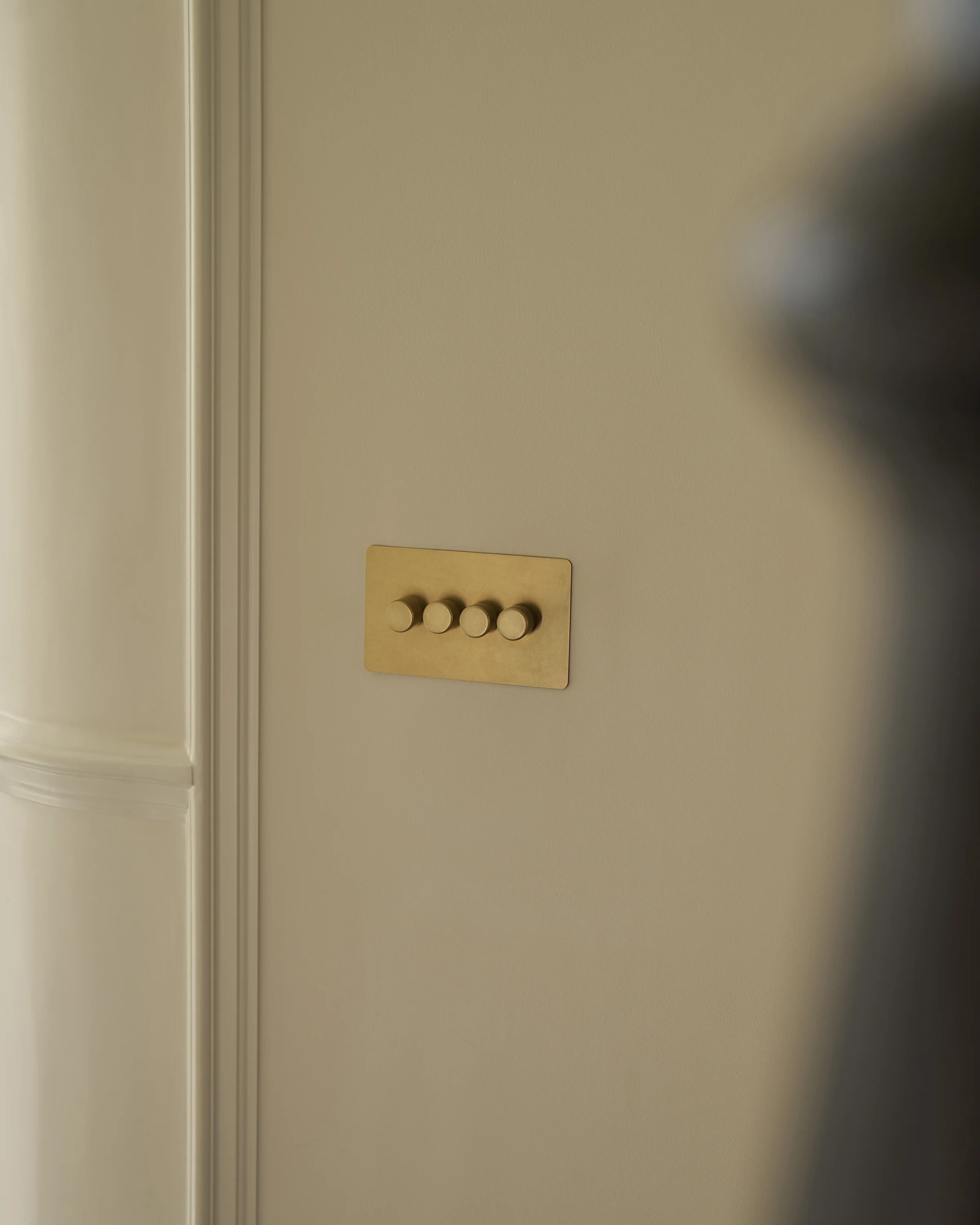 4G Two Way Dimmer Switch - Antique Brass - Image 3