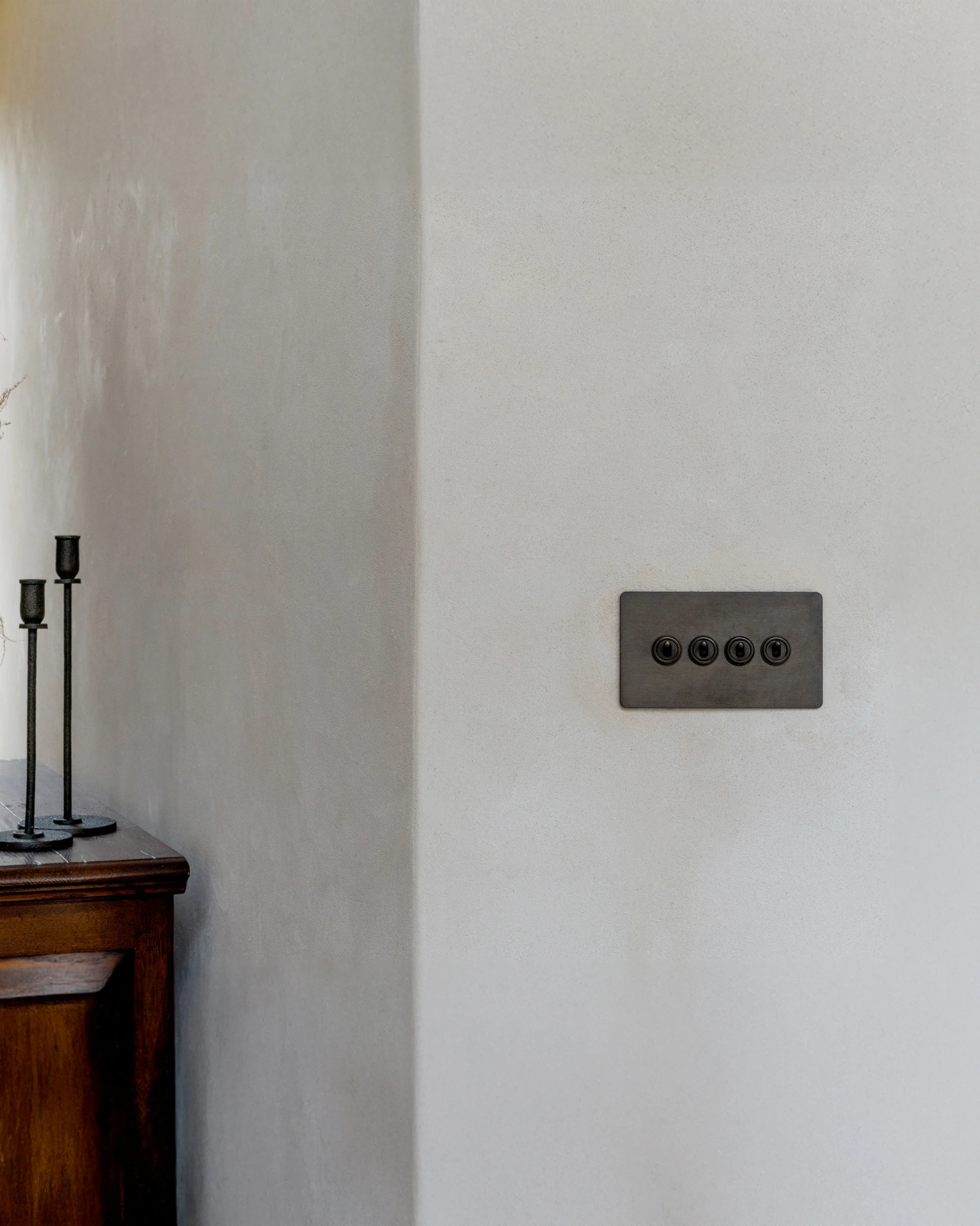 4G Two Way Toggle Switch - Bronze - Image 4