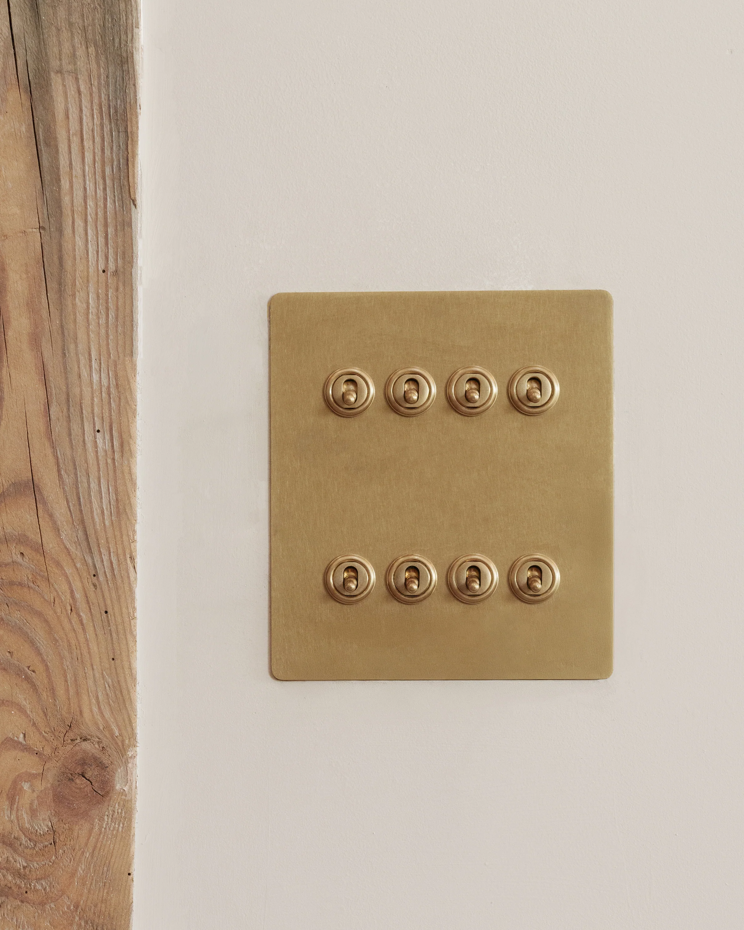 8G Two Way Toggle Switch - Antique Brass - Image 4