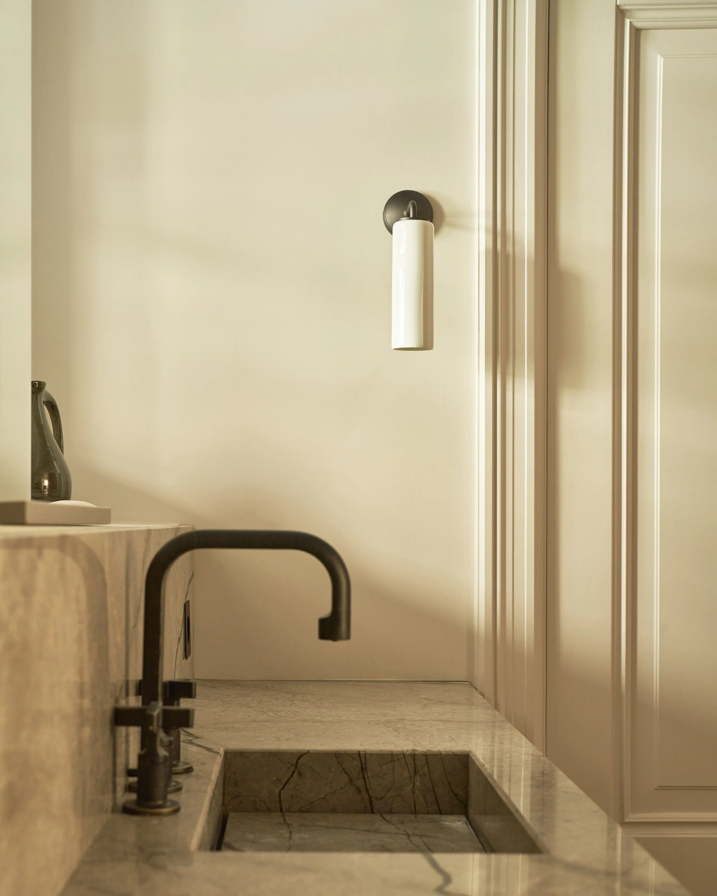 Claremont Small Wall Light Fine Porcelain - Bronze - Image 3