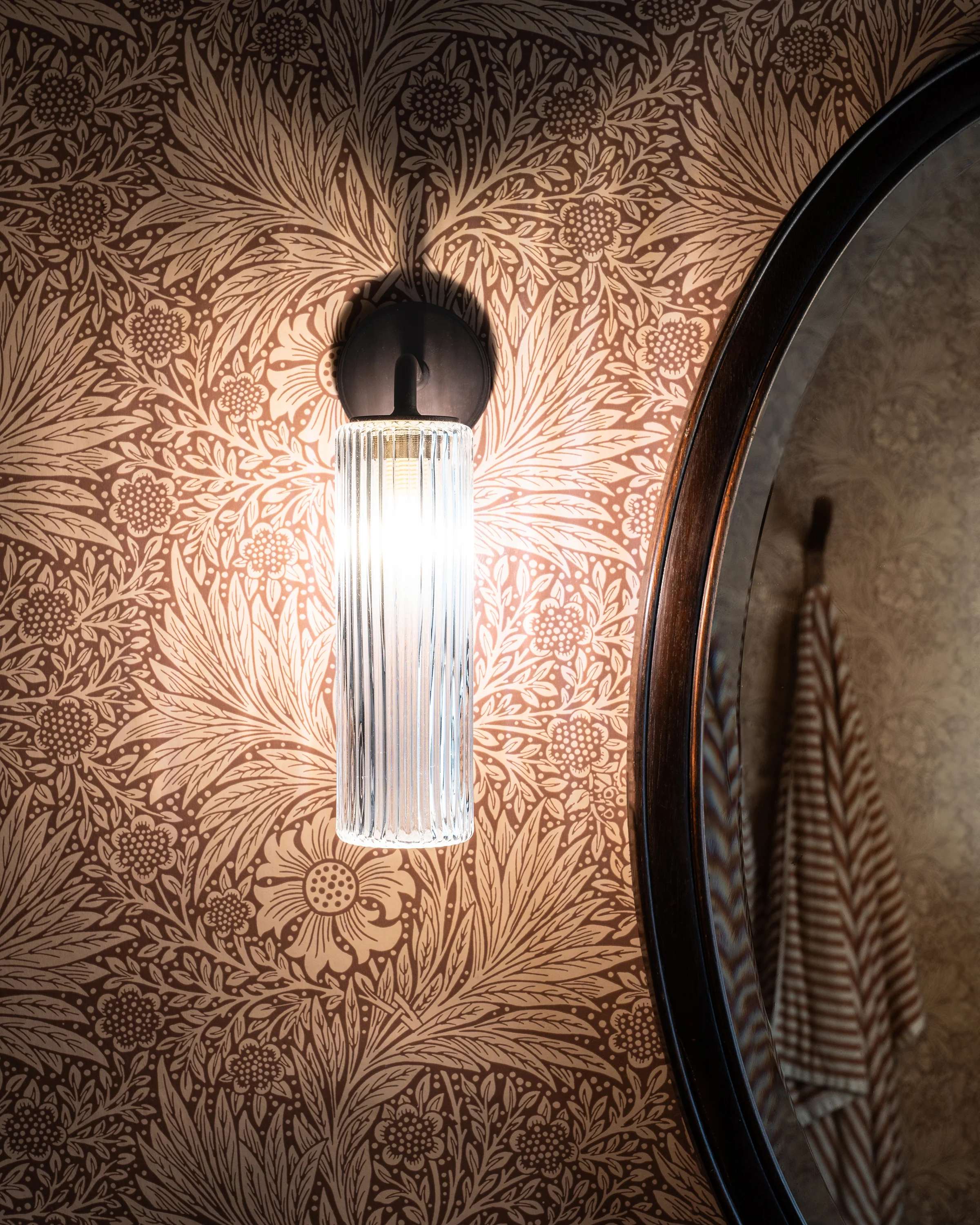Claremont Small Wall Light Fluted Glass - Bronze - Image 2