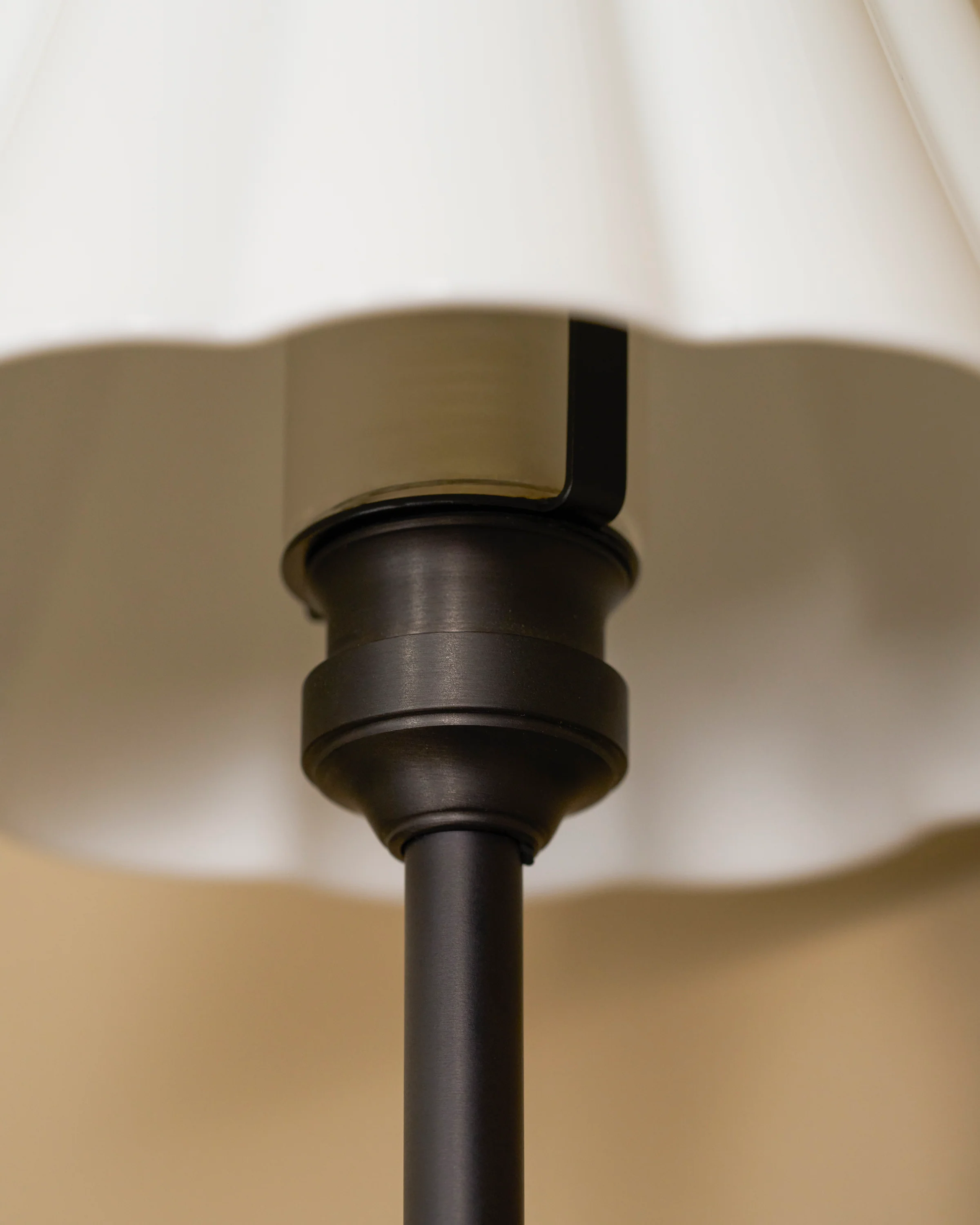 Cotswold Wall Light Fine Porcelain - Bronze - Image 7