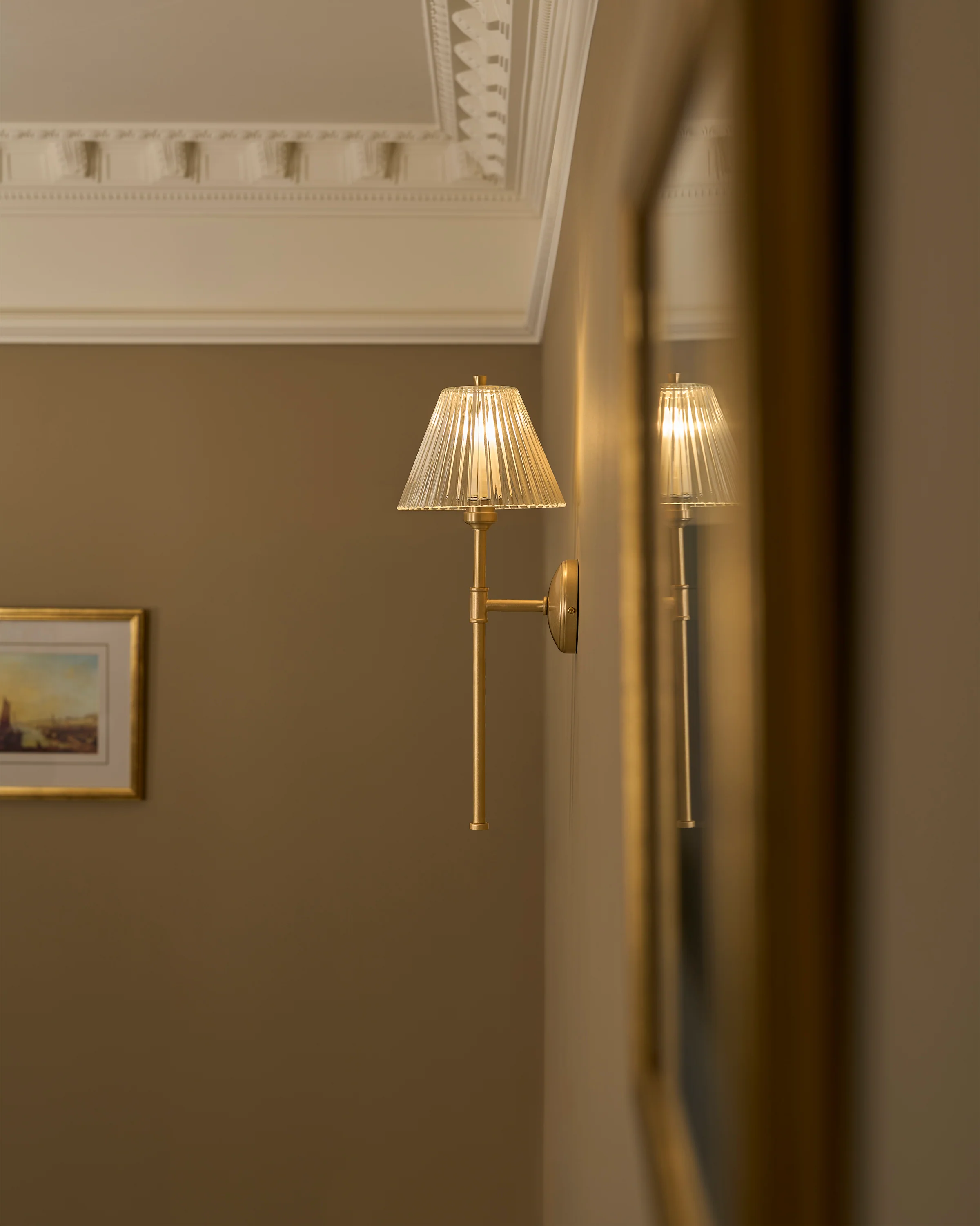 Cotswold Wall Light Fluted Glass - Antique Brass - Image 4