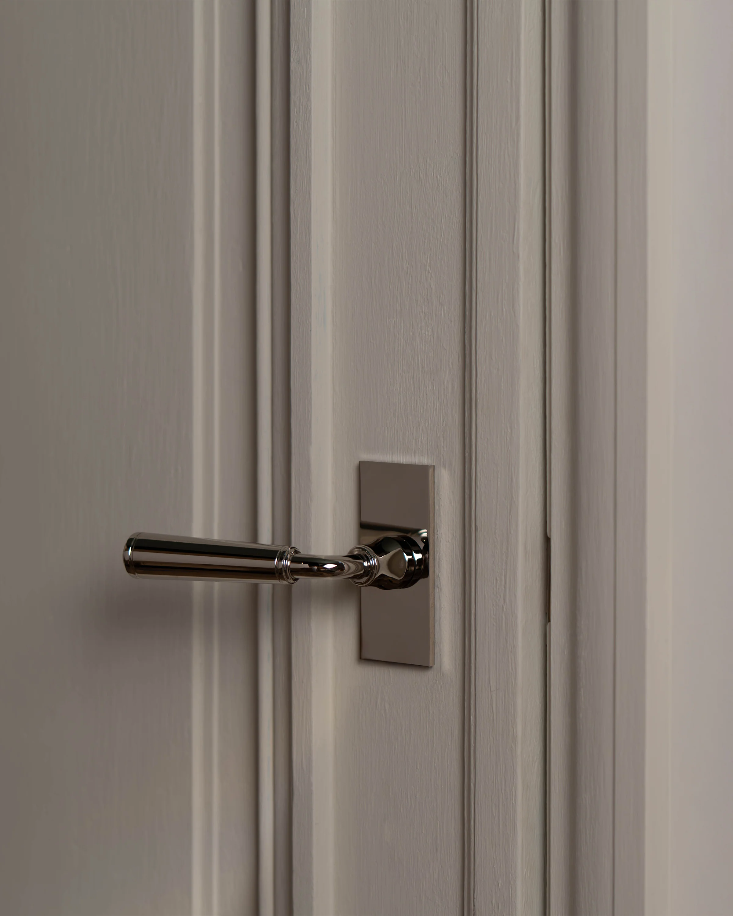 Digby Short Plate Sprung Door Handle - Polished Nickel - Image 3