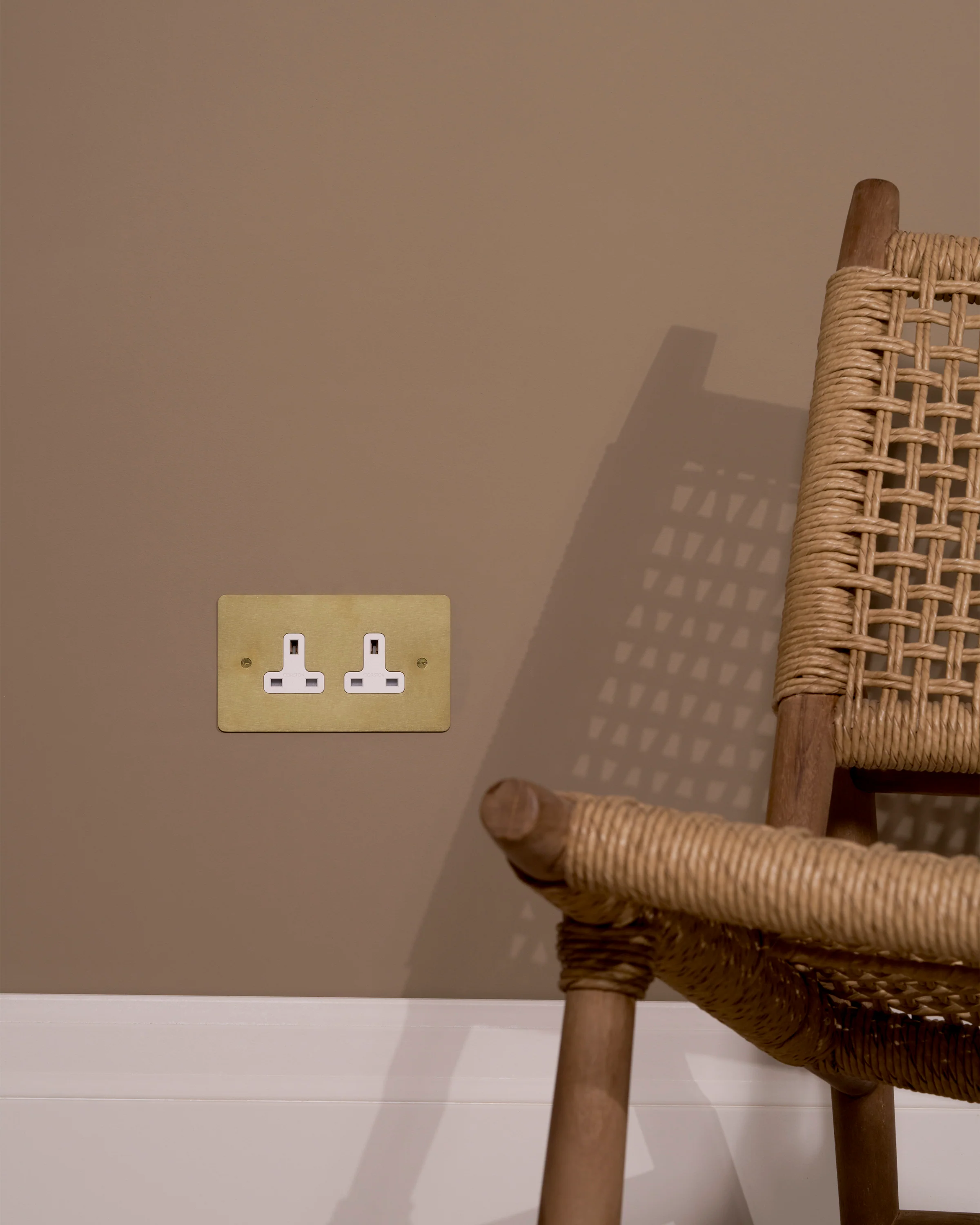 Double 2x 13A Unswitched Socket - Antique Brass | White - Image 3
