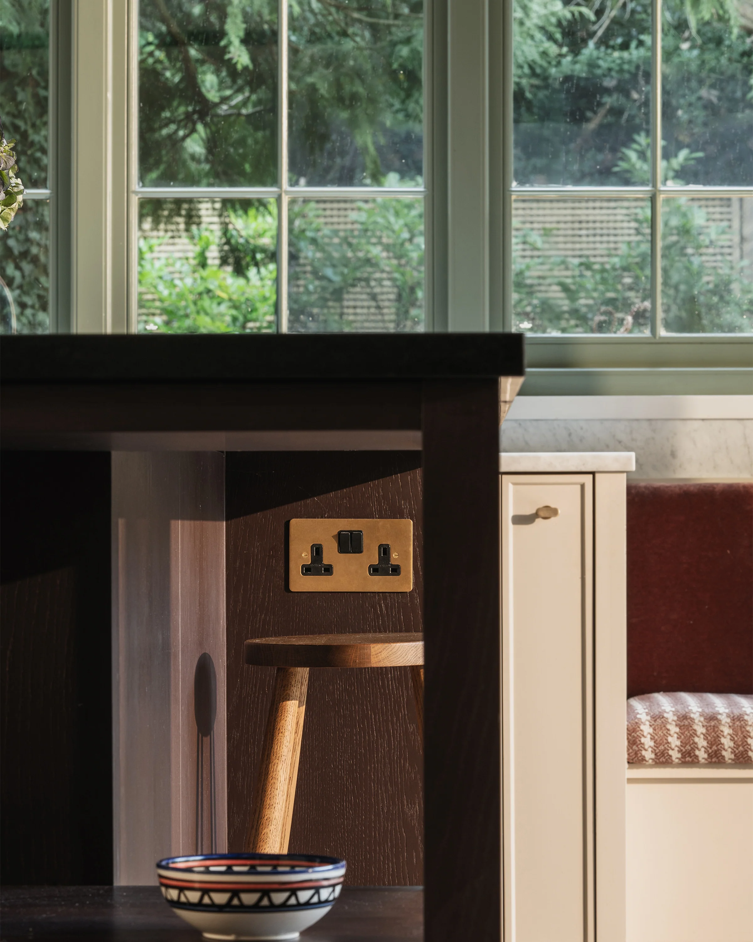 Double Socket - Antique Brass | Black - Image 3