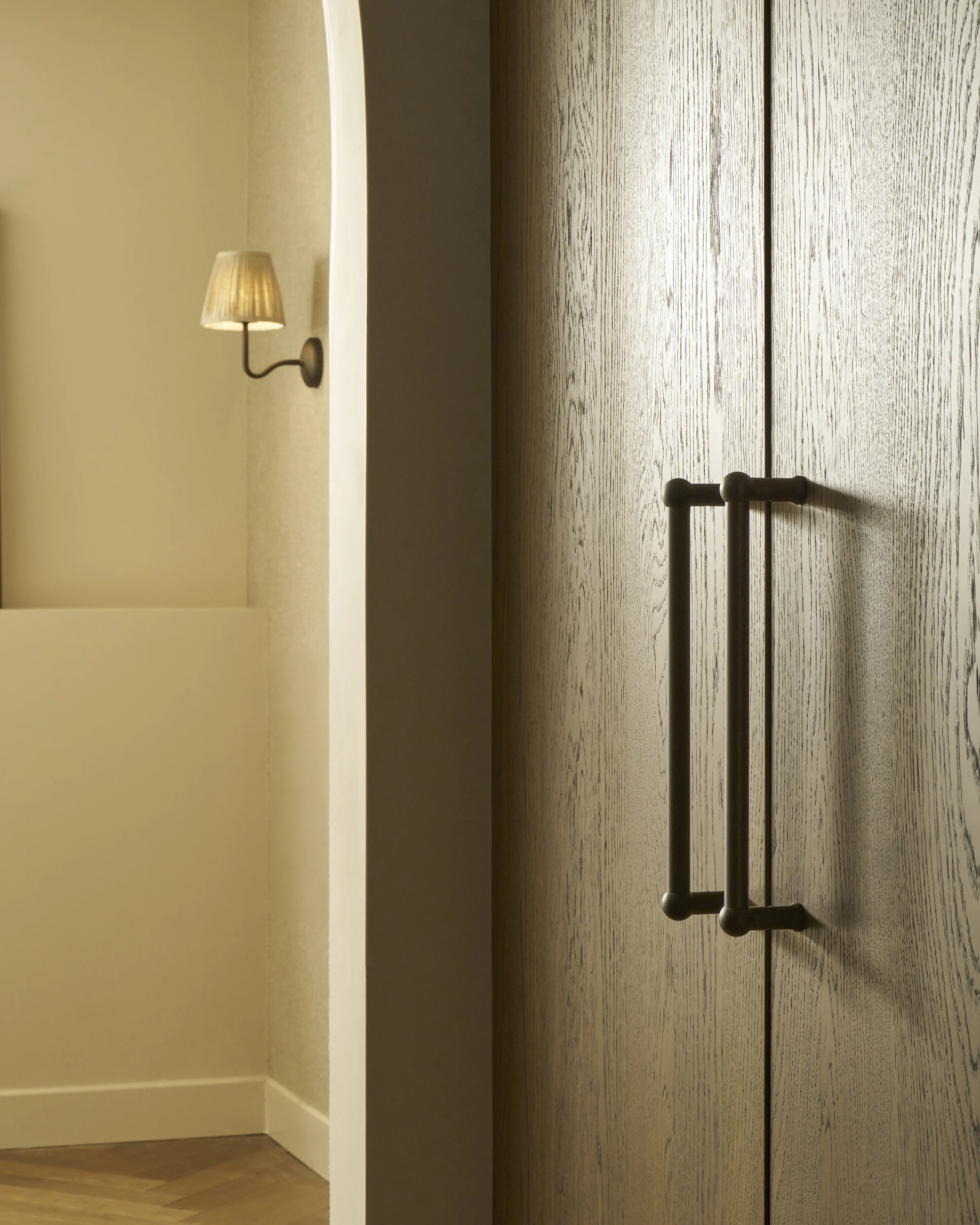 Harper Double Pull Handle 320mm - Bronze - Image 6
