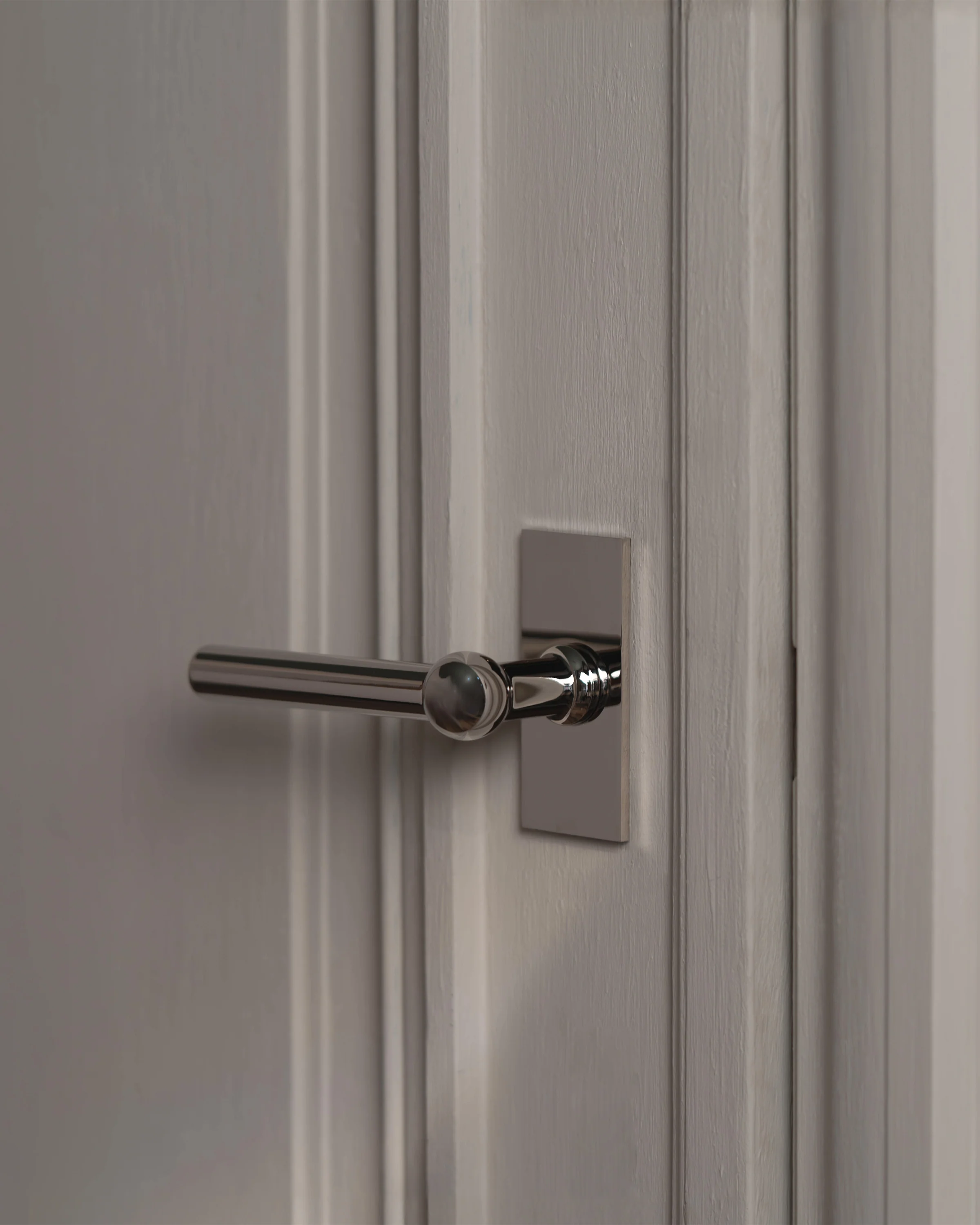 Harper Short Plate Sprung Door Handle - Polished Nickel - Image 3