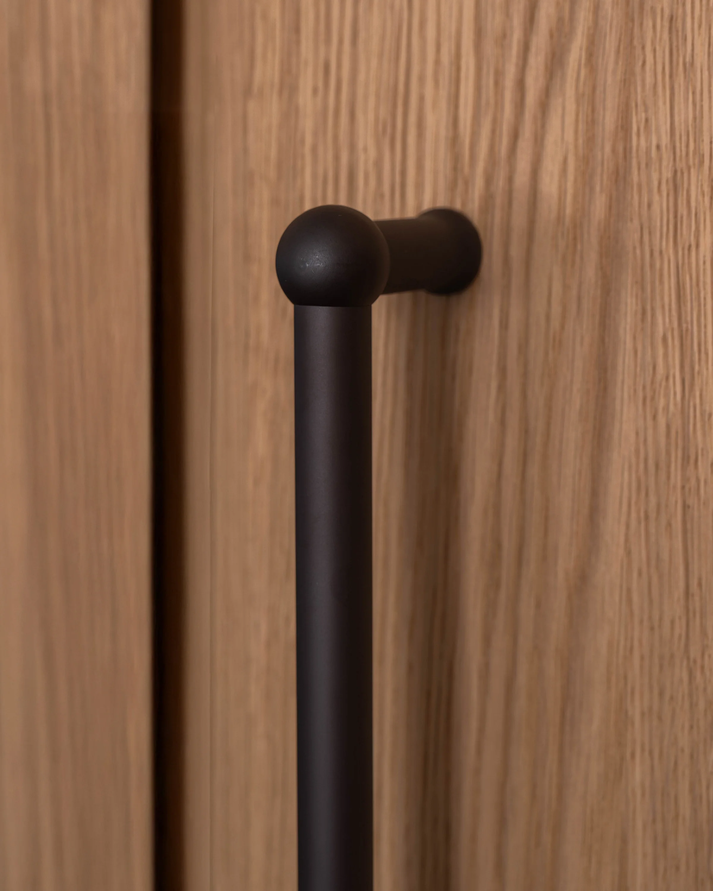 Harper Single Pull Handle 500mm - Bronze - Image 2