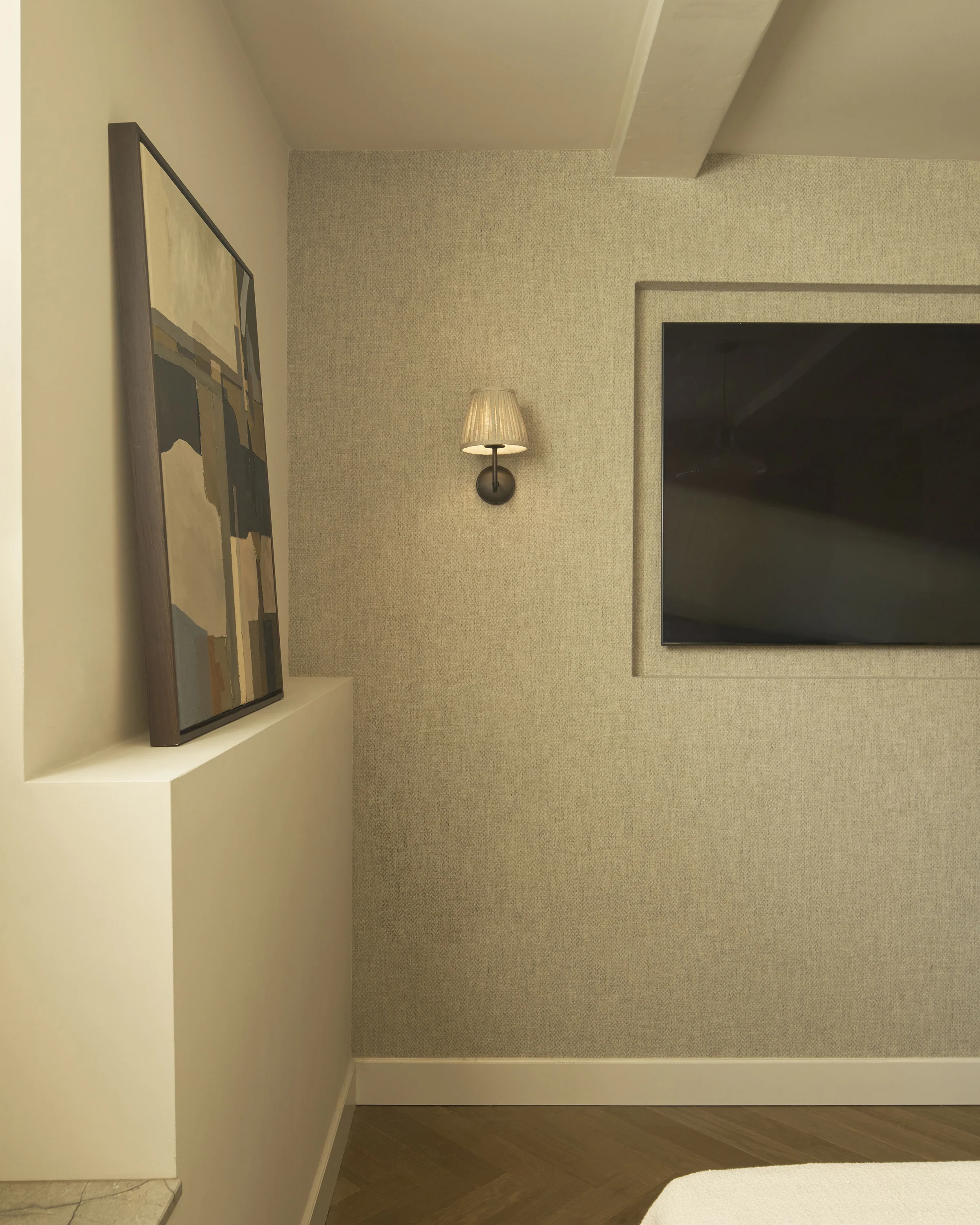 Malvern Small Wall Light Natural Beige - Bronze - Image 4