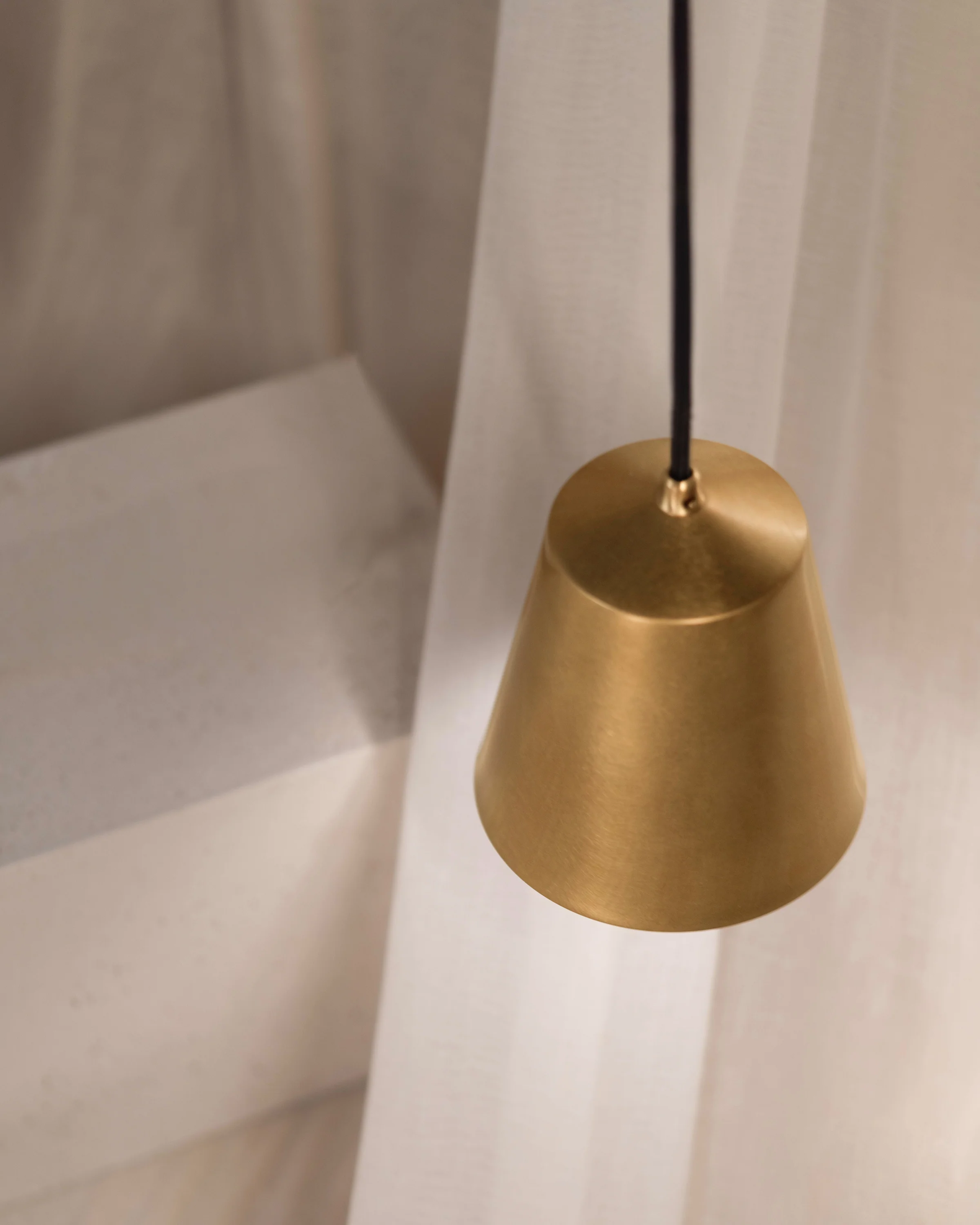 Richmond Medium Pendant Light - Antique Brass - Image 3