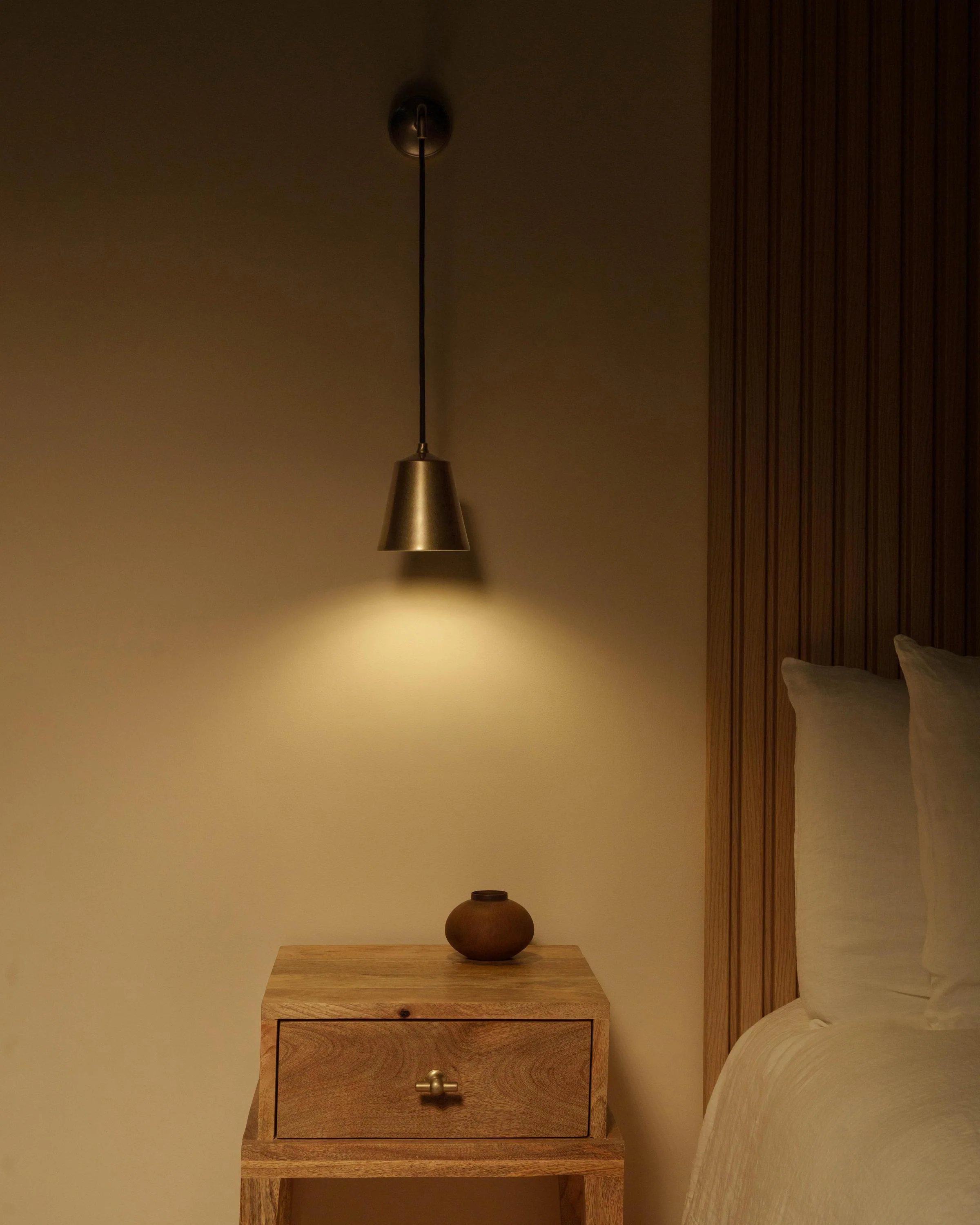 Richmond Small Hanging Wall Light - Antique Brass - Image 2