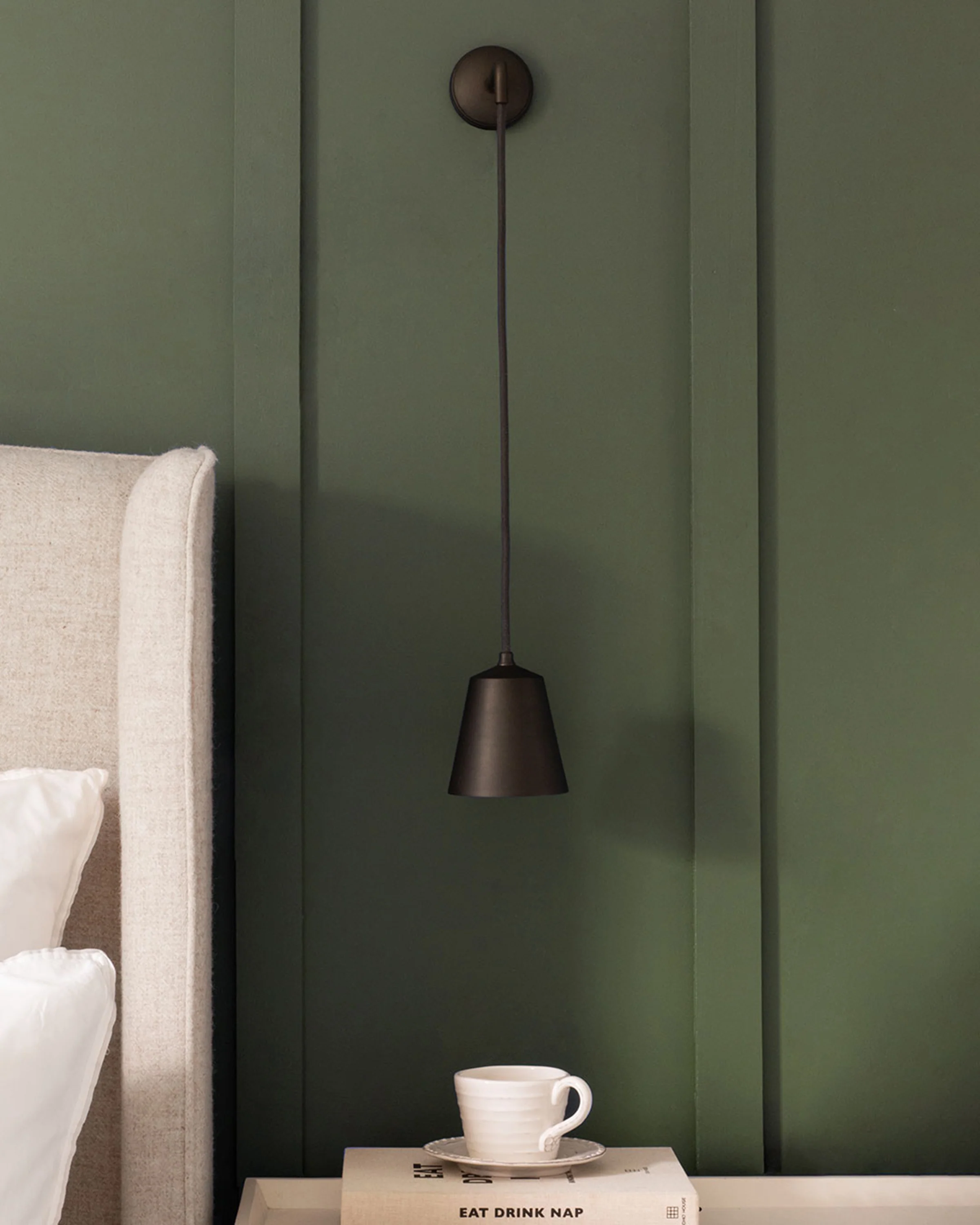 Richmond Small Hanging Wall Light - Bronze - Image 2