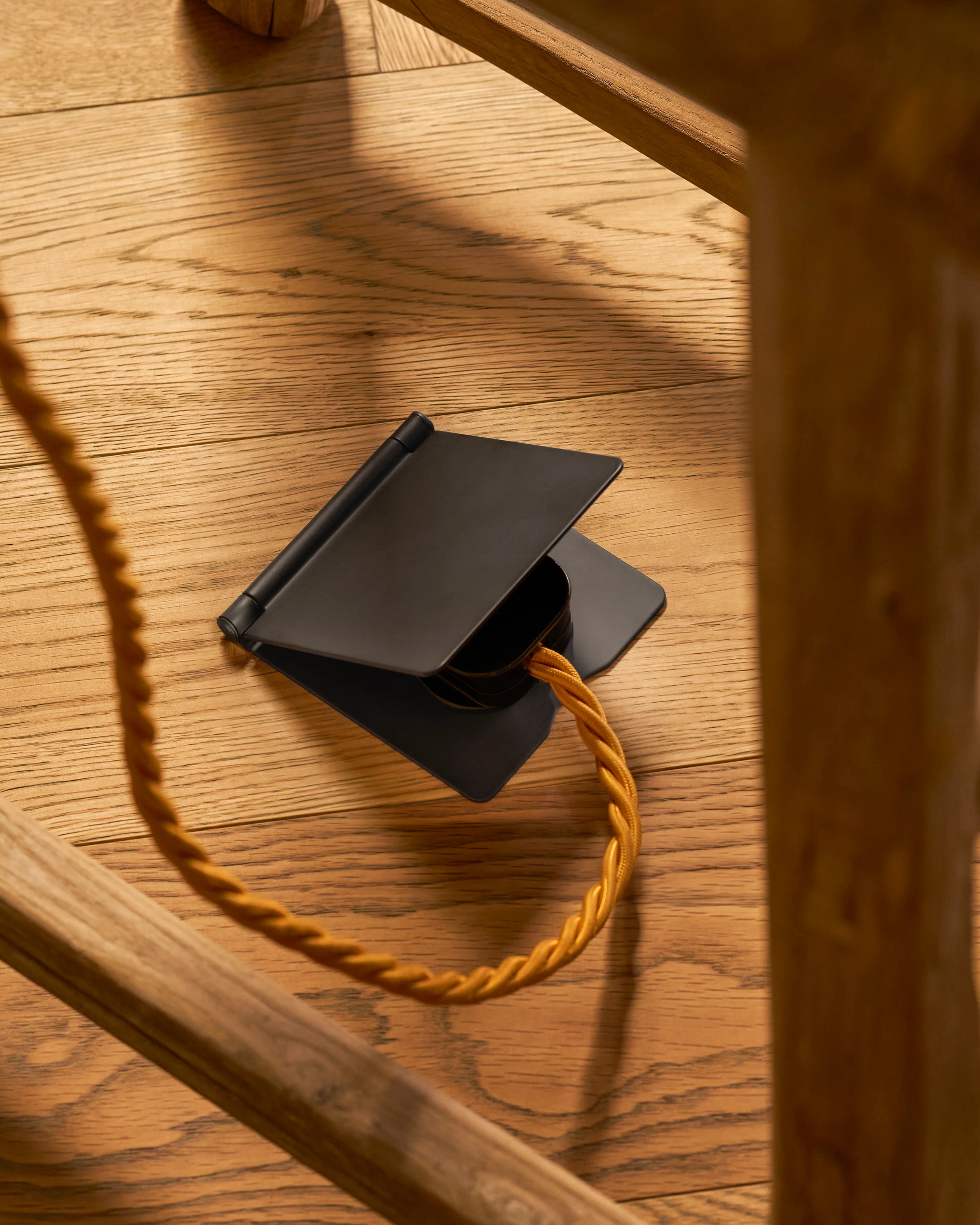 Single 13A Floor Socket - Bronze | Black - Image 4