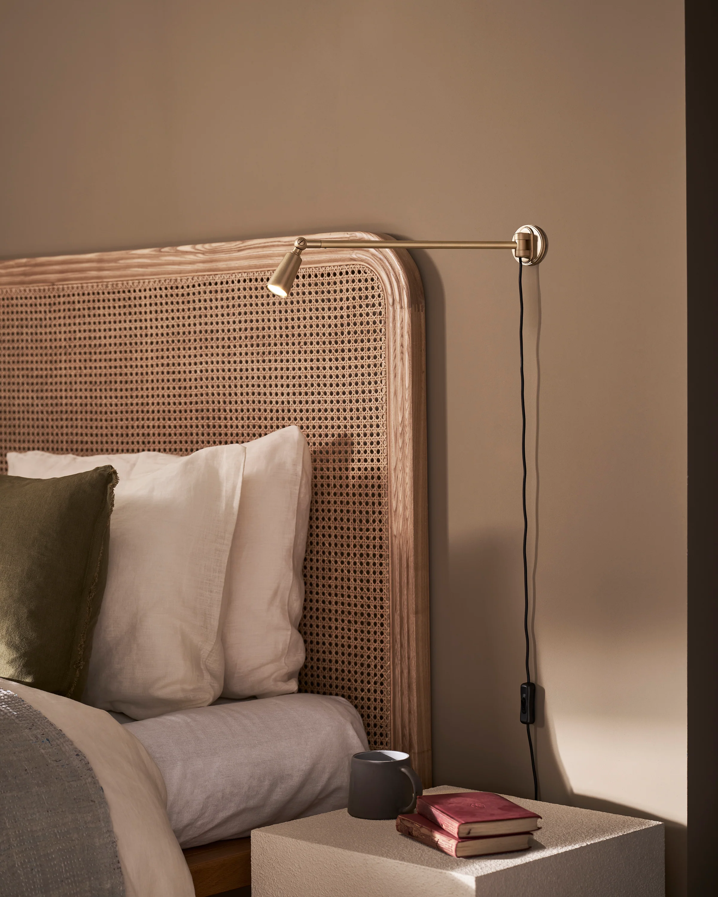 Sloane Wall Mounted Reading Light - Antique Brass - Image 4